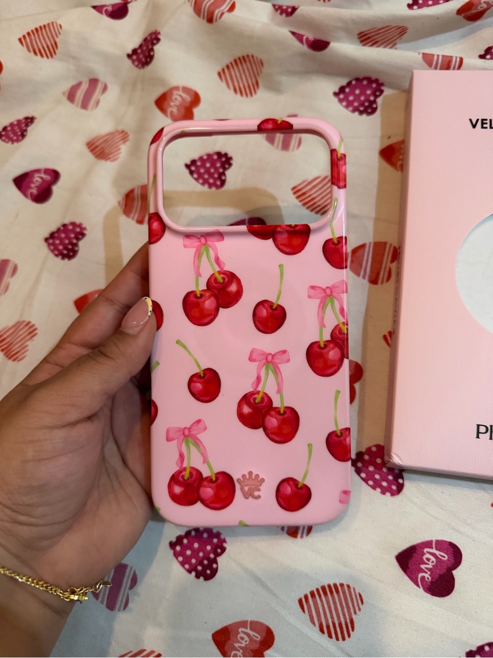 Velvet Caviar iphone 17 pro max case (Sweet Cherry)